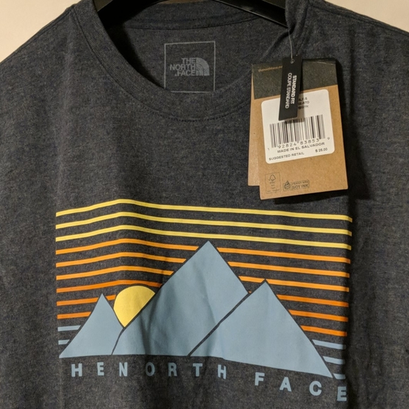 North face (mountain) tee shirt - Picture 2 of 4